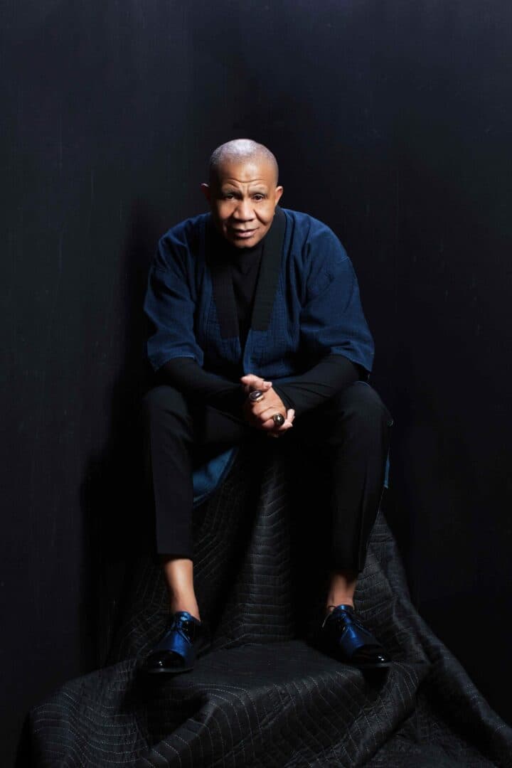 Lenny Williams seated portrait